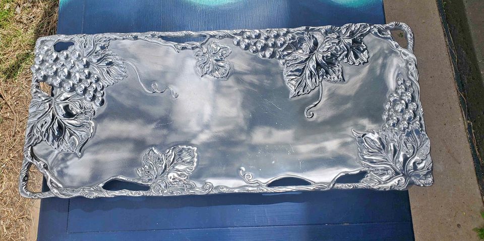 Arthur Court Grapevine Tray